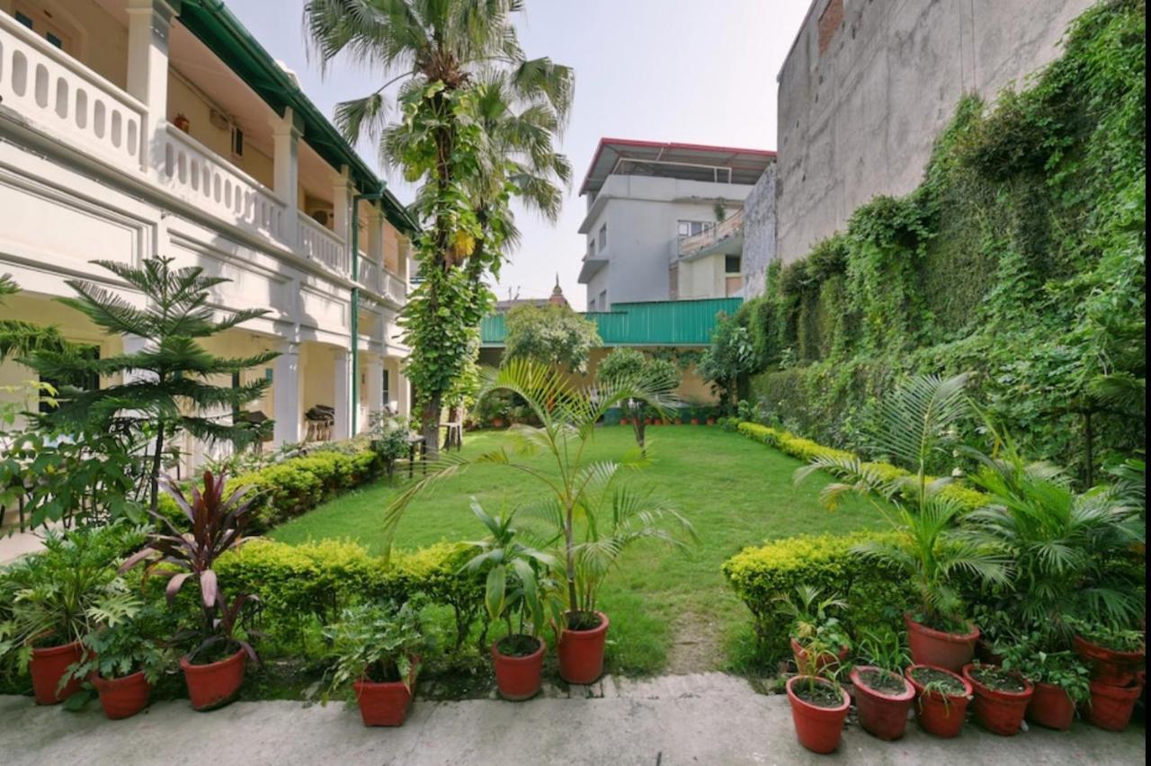 Hotel Heritage Dehradun Zewnętrze zdjęcie